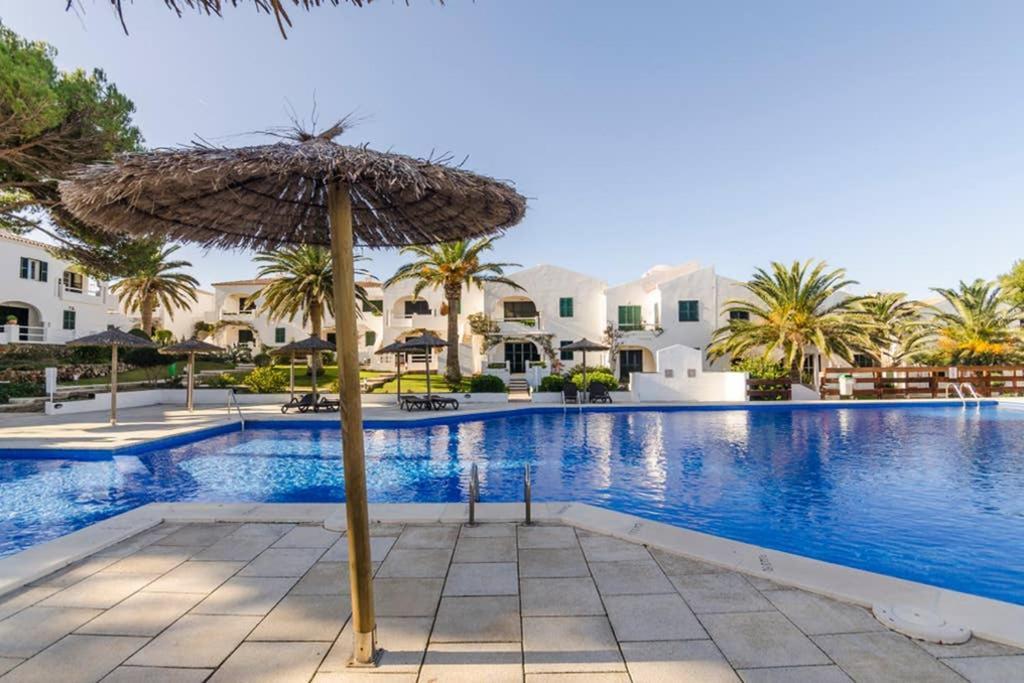 Happy Menorca Apartamento Duplex ,Piscina,Aire Acondicionado,Wiffi Port d'Addaia Dış mekan fotoğraf