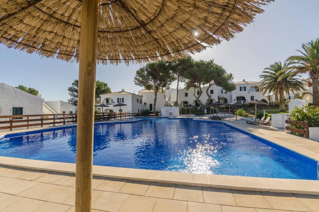 Happy Menorca Apartamento Duplex ,Piscina,Aire Acondicionado,Wiffi Port d'Addaia Dış mekan fotoğraf