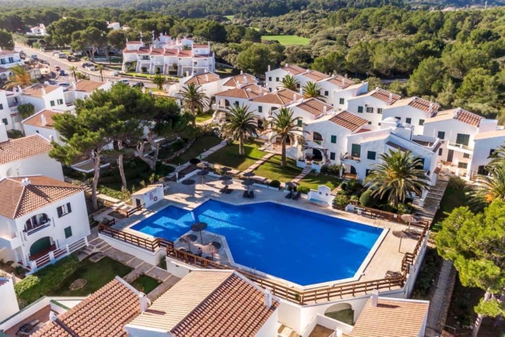 Happy Menorca Apartamento Duplex ,Piscina,Aire Acondicionado,Wiffi Port d'Addaia Dış mekan fotoğraf